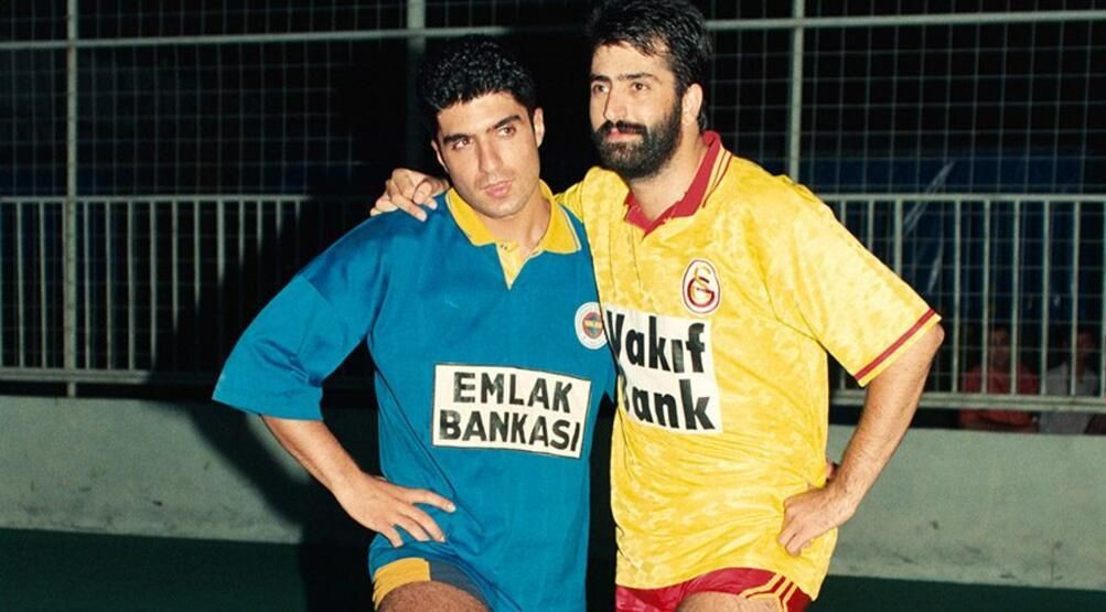 Oyuncu, şarkıcı, manken... Bakın hangi takımı tutuyorlar... - Sayfa 83