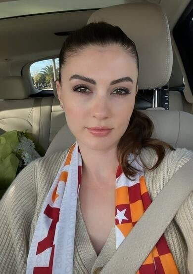 Oyuncu, şarkıcı, manken... Bakın hangi takımı tutuyorlar... - Sayfa 9