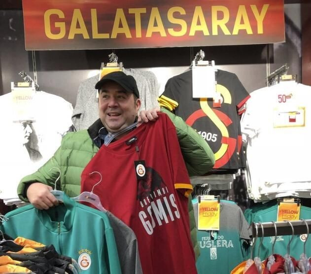 Oyuncu, şarkıcı, manken... Bakın hangi takımı tutuyorlar... - Sayfa 88