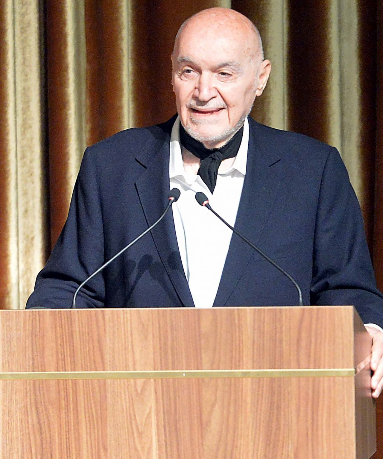 Ünlü isimlerden Hıncal Uluç paylaşımları... Vefatının ardından üzüntülerini sosyal medyadan dile getirdiler - Sayfa 13