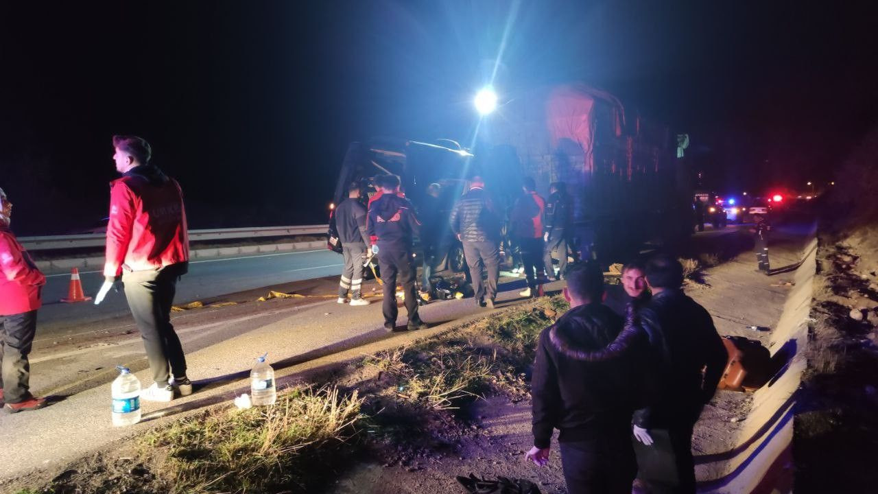 Tiyatro ekibinin Amasya'daki kazadan saatler önceki son görüntüleri ortaya çıktı - Sayfa 16