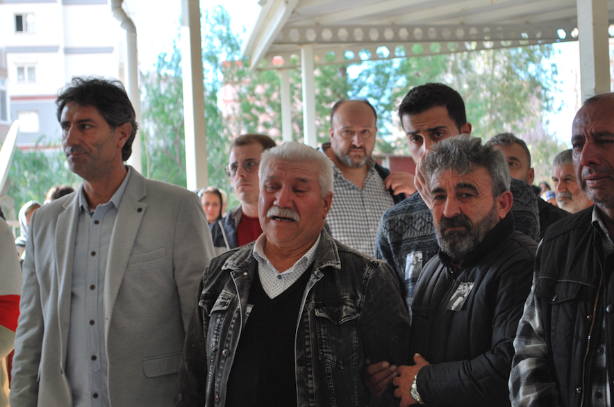 Amasya'daki trafik kazasında hayatını kaybeden tiyatro yapımcısı Tolga Güleryüz'e acı veda - Sayfa 8