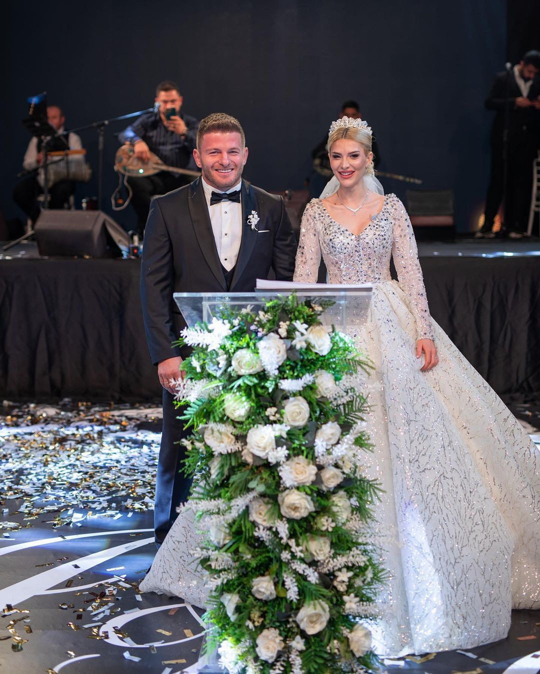 İsmail Balaban ile İlayda Şeker evlendi! İkinci düğünü Antalya'da yaptılar - Sayfa 11