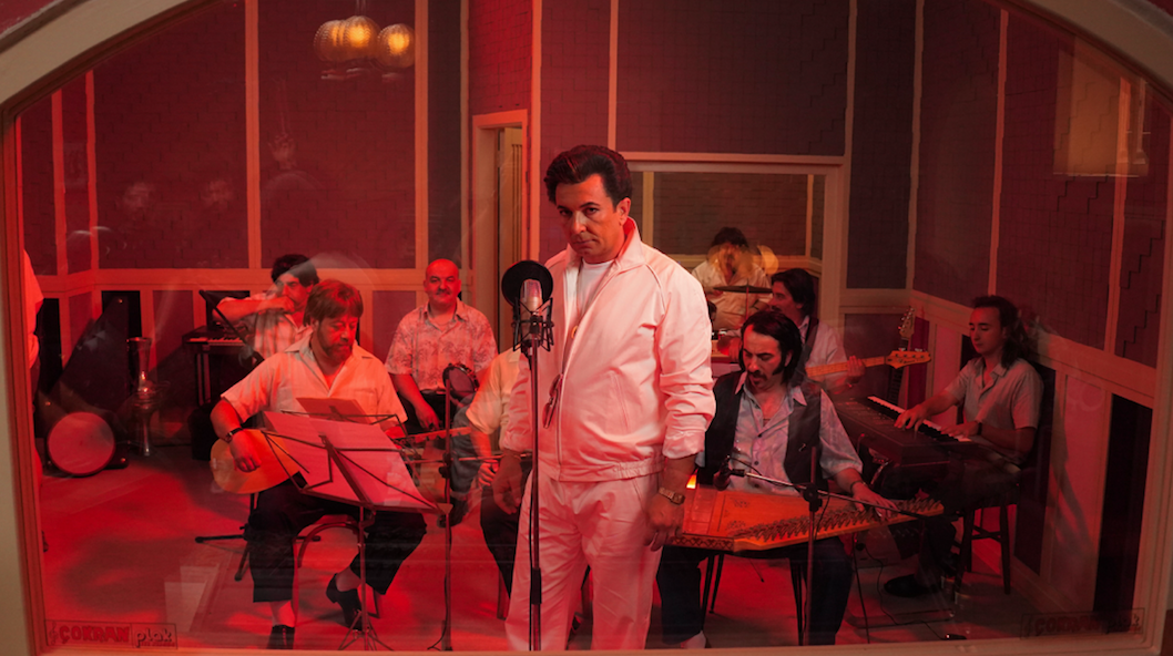 Ata Demirer'in yeni filmi ‘Bursa Bülbülü’nden ilk kareler paylaşıldı - Sayfa 12