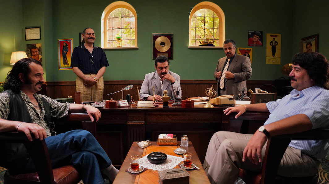 Ata Demirer'in yeni filmi ‘Bursa Bülbülü’nden ilk kareler paylaşıldı - Sayfa 9