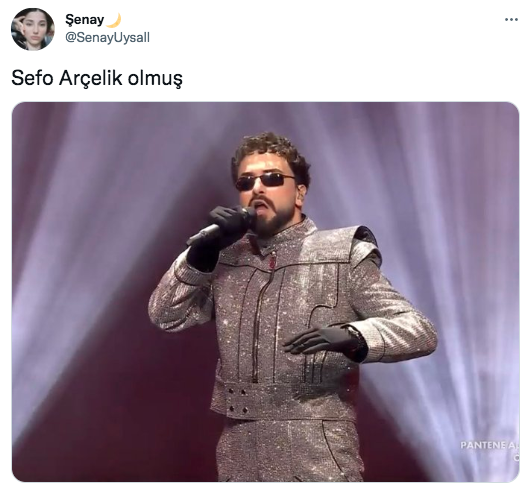 Sefo'nun Altın Kelebek kostümü dalga konusu oldu! ''İyi Aile Robotu dizisindeki Babür'e benzemiş'' - Sayfa 15