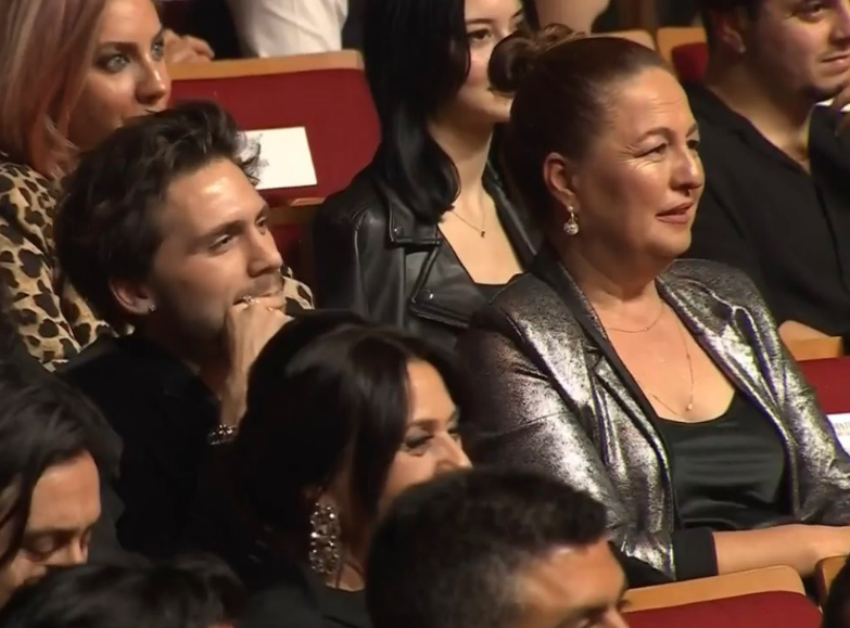 Şevval Sam'ın ödül alan oğlu Taro Emir Tekin'e bakışı... - Sayfa 7