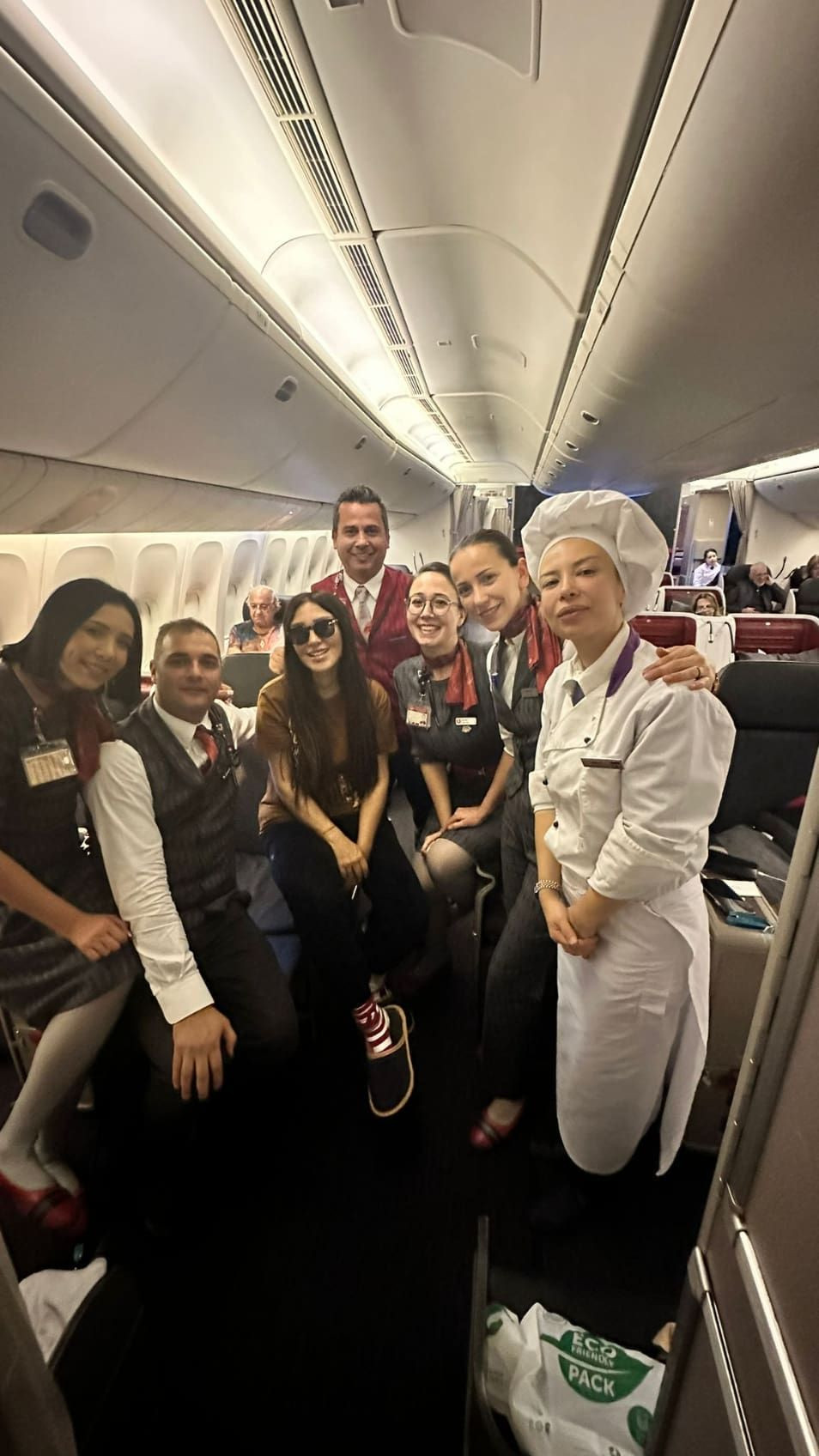 Demet Akalın ile Seren Serengil kız kıza tatile çıktı - Sayfa 8