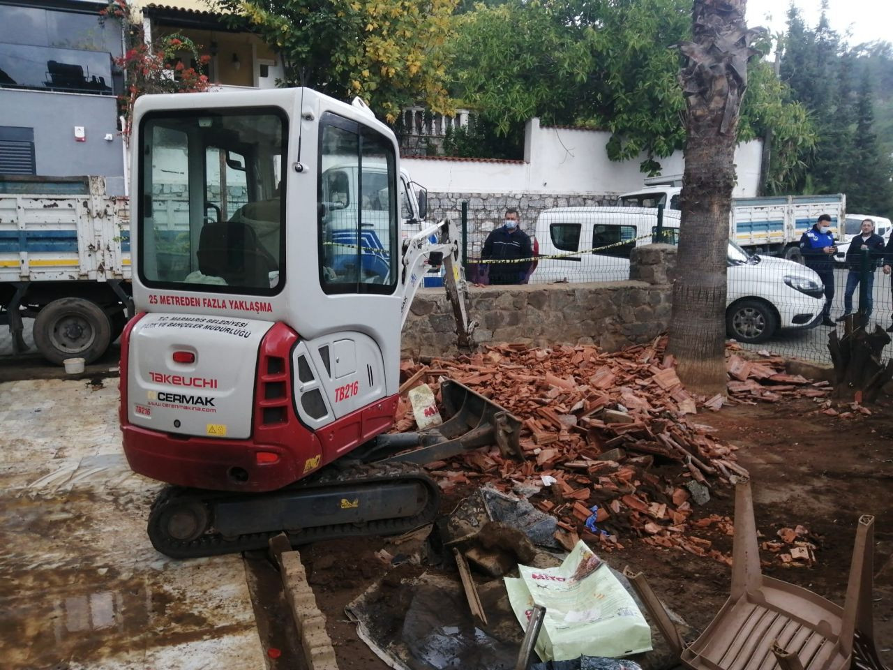 Evinden çok sayıda kedi ve köpek ölüsü çıkan kadın akıl hastanesine sevk edildi - Sayfa 6