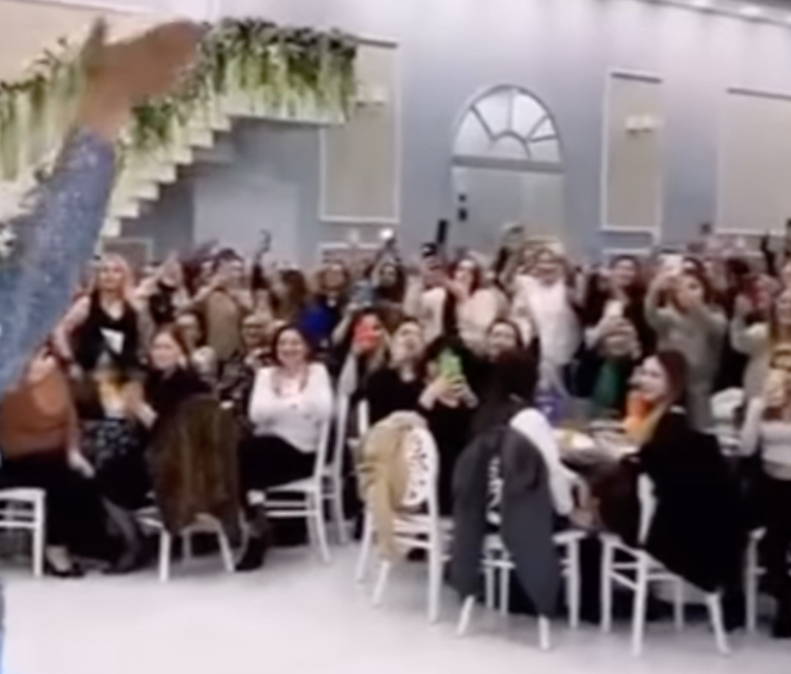 Gebze’de eşcinsel kişinin kadınlarla eğlencesi tepki çekti - Sayfa 7