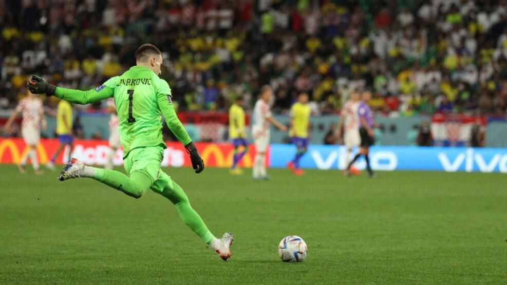 Dünya Kupası'nın yıldız kalecisiyle görüşmeler başladı! - Sayfa 8