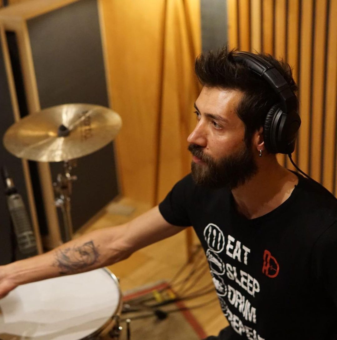 Ünlü isimler, Piiz'in davulcusu Mehmet Dudarık'ın uğradığı saldırıya sessiz kalmadı - Sayfa 13