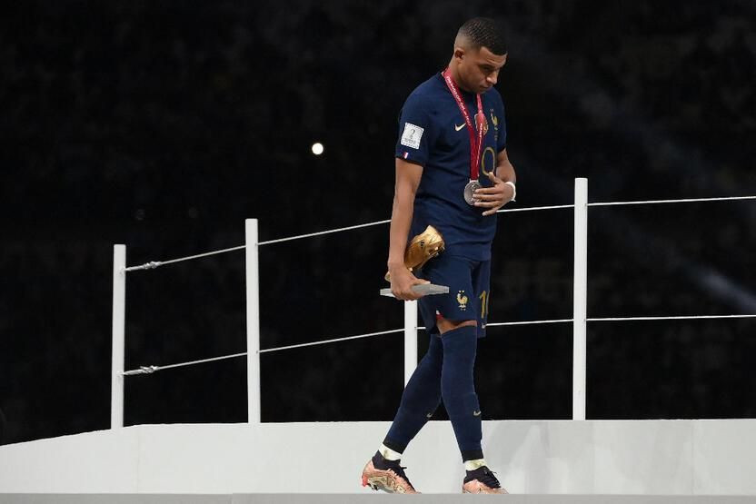 Katar'da ilginç seremoni! İşte Lionel Messi Dünya Kupası'nı böyle aldı... - Sayfa 5