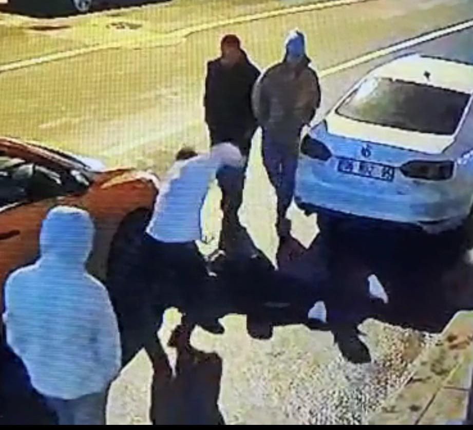 Ünlü isimler, Piiz'in davulcusu Mehmet Dudarık'ın uğradığı saldırıya sessiz kalmadı - Sayfa 11