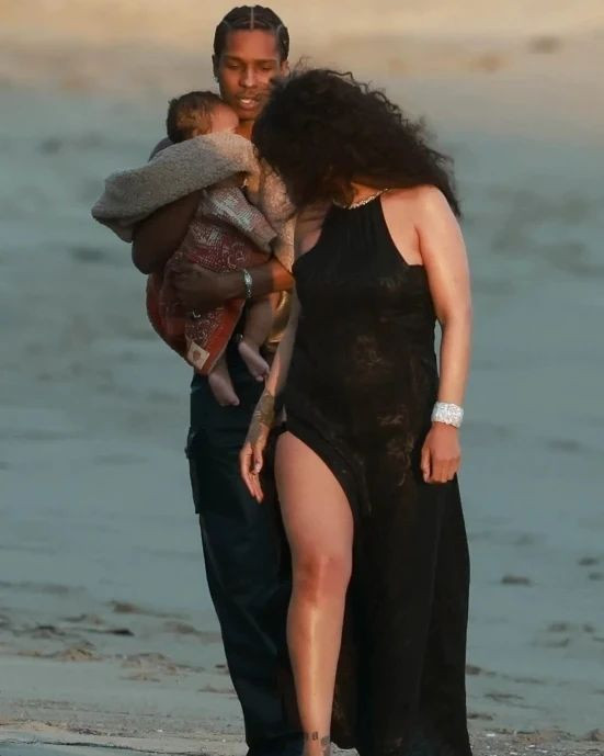 Rihanna'nın sır gibi sakladığı oğlu sonunda görüntülendi - Sayfa 5