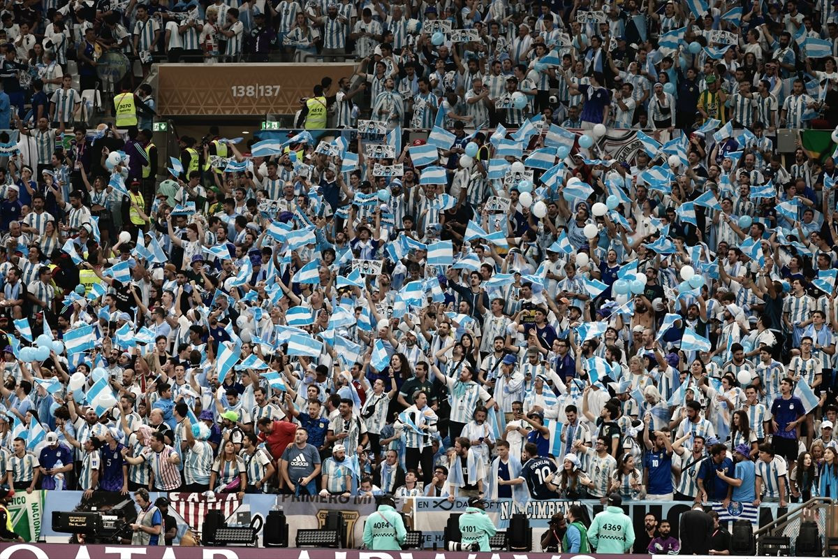 Katar'da görsel şölen! Dünya Kupası finalinde tribünler adeta yıkıldı - Sayfa 5