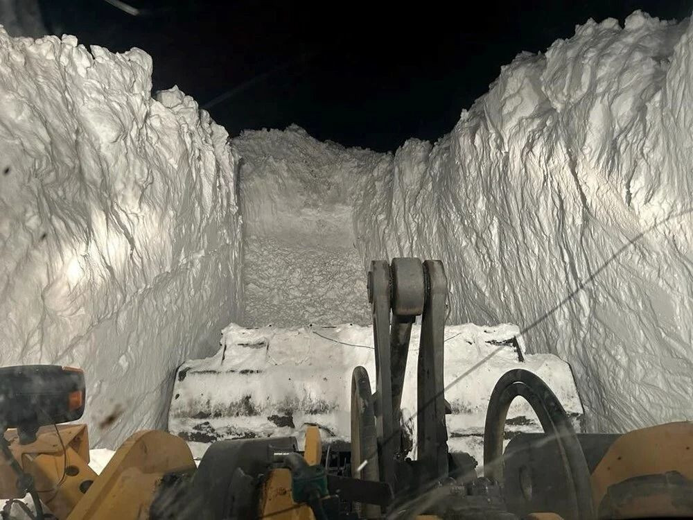 Türkiye beyaza büründü! Kardan tüneller açıldı... - Sayfa 15