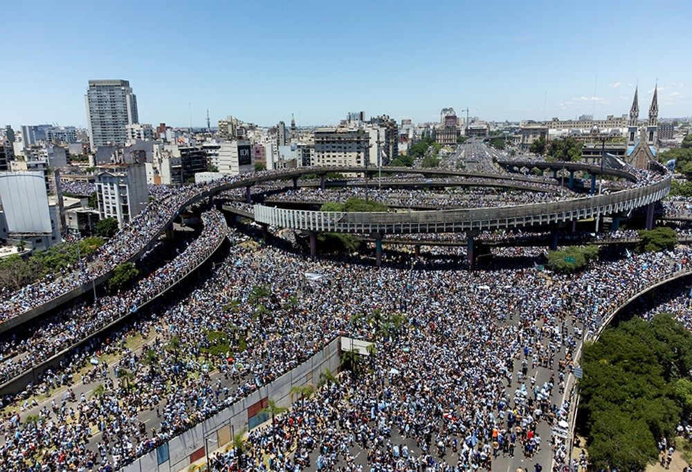 Arjantin'de Dünya Kupası coşkusu izdihama dönüştü, kutlamalar iptal edildi! - Sayfa 17
