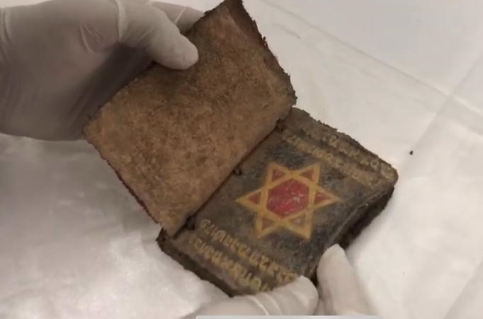 1 milyon 500 bin dolara satacaktı! Giresun’da 700 yıllık el yazması Tevrat ele geçirildi - Sayfa 7