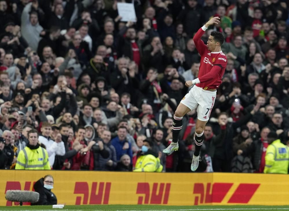 Cristiano Ronaldo imzayı atıyor - Sayfa 9