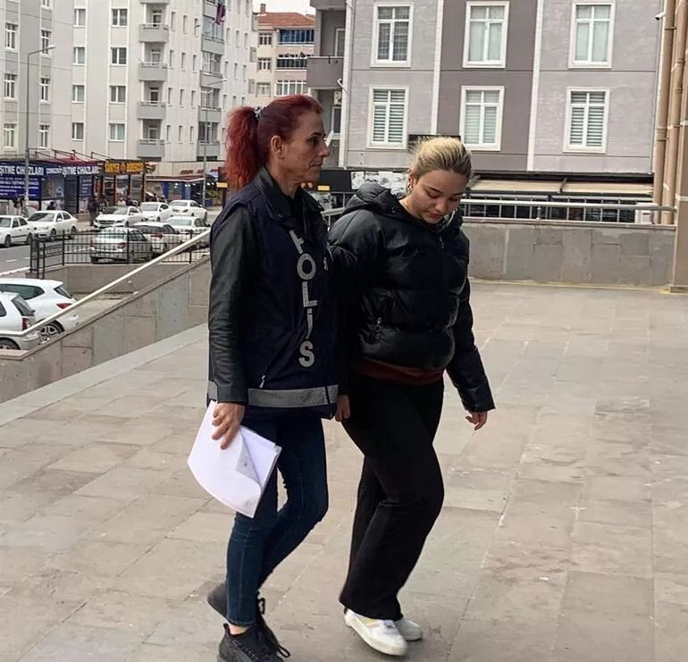 Sahte doktor Ayşe Özkiraz'dan şok itiraf: Bana yastık üzerinde dikiş çalışması yapmamı söyledi! - Sayfa 10