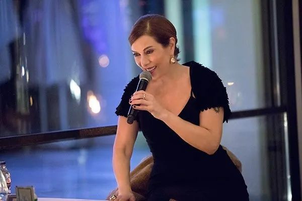 Zuhal Olcay Yaşlanmak Bilmiyor! Son Hali Herkesi Şaşırttı - Sayfa 9