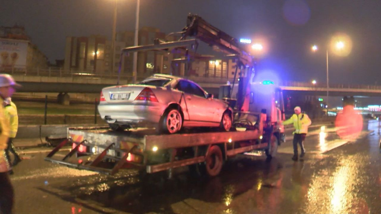 Ataşehir'de korkutan kaza! Lüks otomobil hurdaya döndü, 1 kişi öldü - Sayfa 5