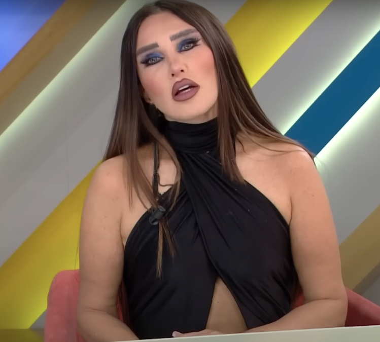 Deniz Akkaya kavgalı olduğu Seren Serengil'in kirli çamaşırlarını ortaya döktü - Sayfa 6