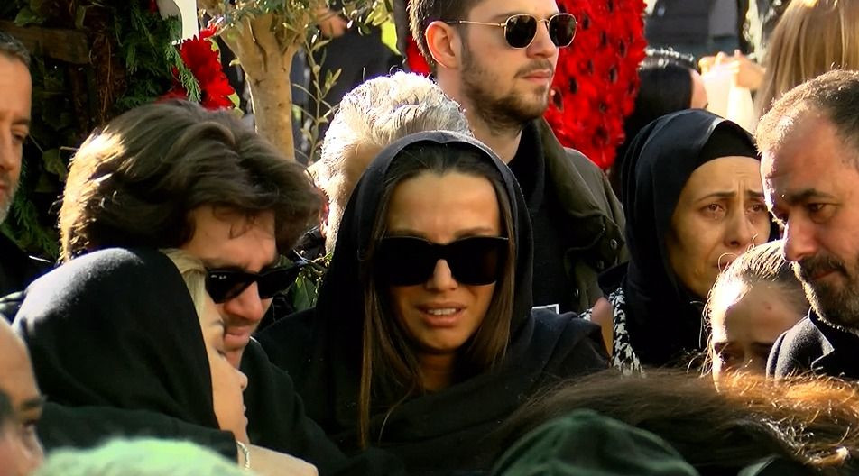 Elif Karlı'nın eşi Cengiz Karlı son yolculuğuna uğurlandı - Sayfa 10