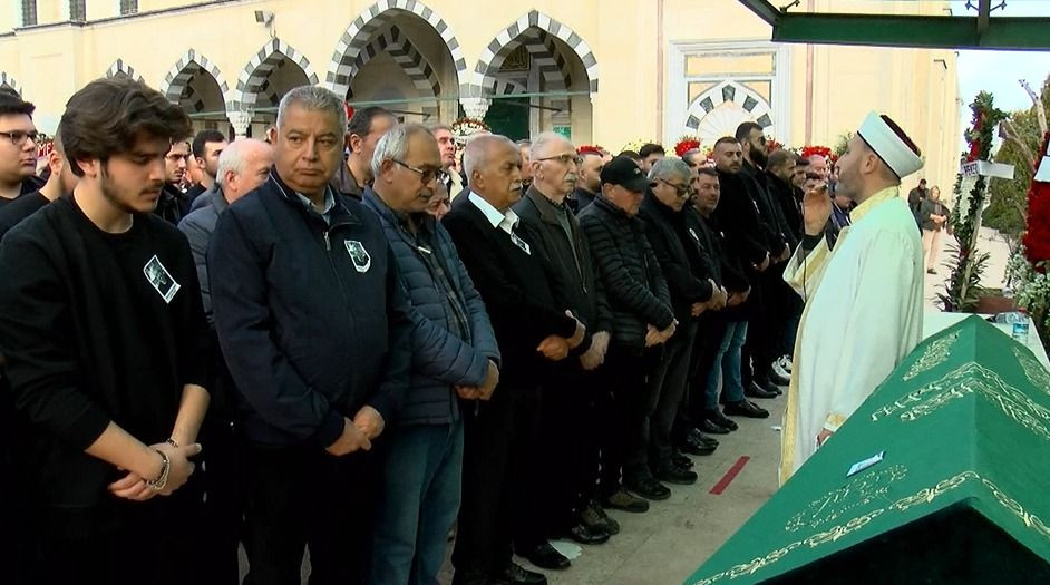 Elif Karlı'nın eşi Cengiz Karlı son yolculuğuna uğurlandı - Sayfa 7