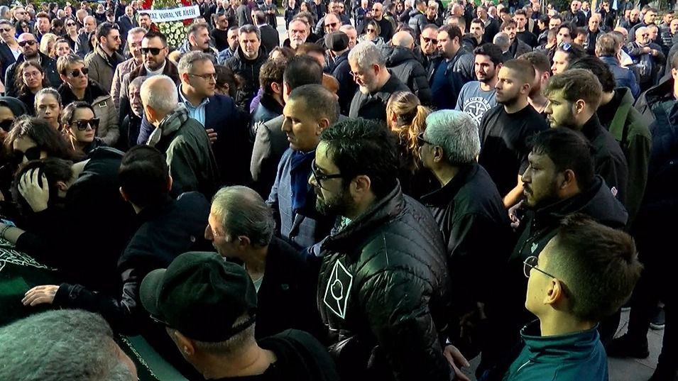 Elif Karlı'nın eşi Cengiz Karlı son yolculuğuna uğurlandı - Sayfa 6