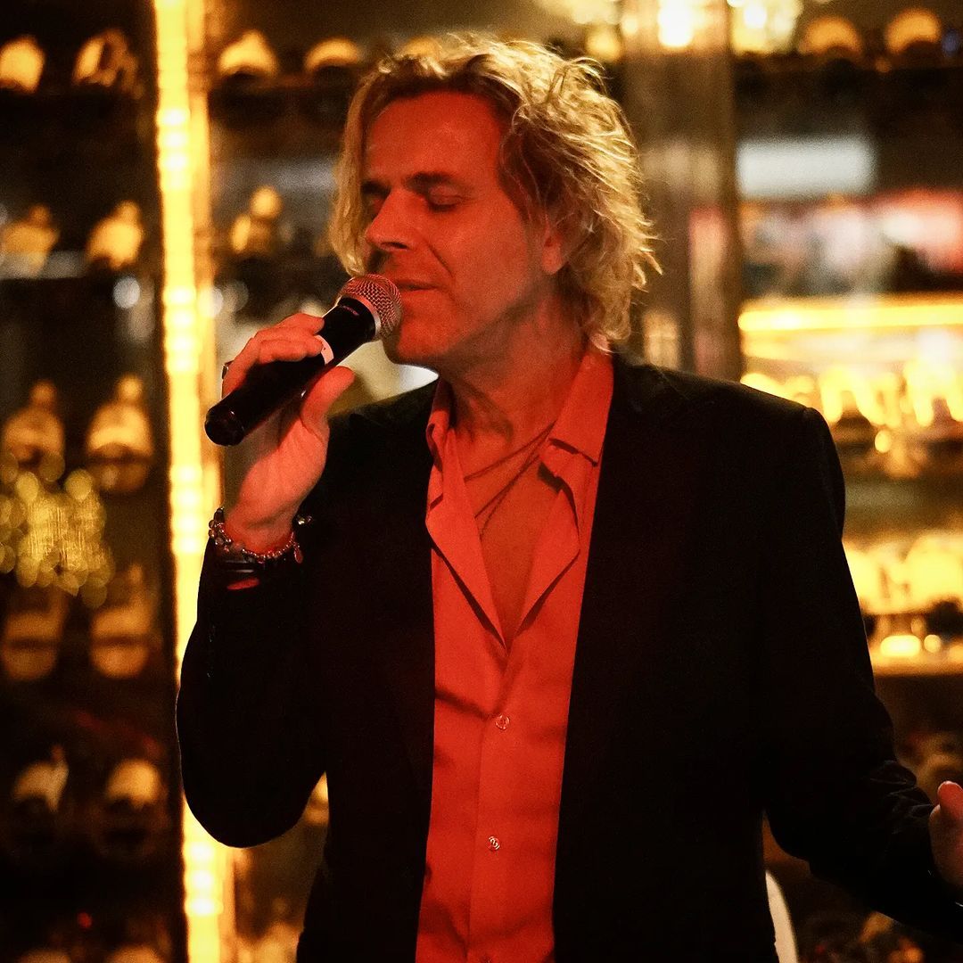 60'ına merdiven dayayan Soner Arıca son haliyle yarı yaşındakilere taş çıkarttı! İşte şimdiki görüntüsü... - Sayfa 14