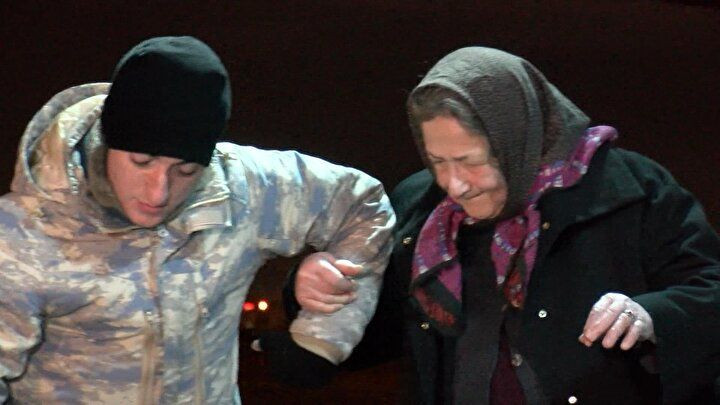 Tahliye sürüyor! 210 depremzede askeri kargo uçağıyla İstanbul'a getirildi - Sayfa 5