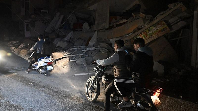 Hatay’daki depremin ardından bölgeden ilk kareler! - Sayfa 14