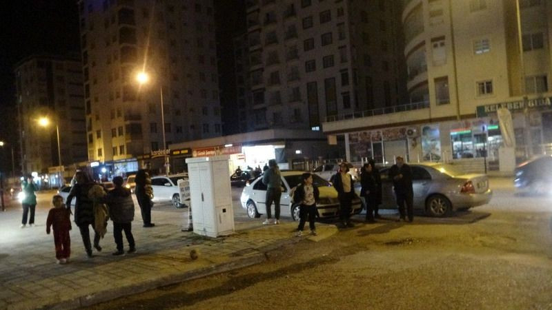 Hatay’daki depremin ardından bölgeden ilk kareler! - Sayfa 32