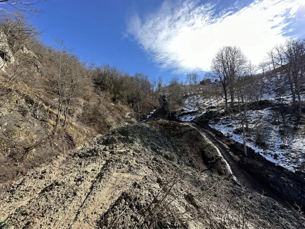 Ordu'da heyelan felaketi! 1,5 metrelik yarıklar oluştu, 3 ev hasar gördü - Sayfa 6