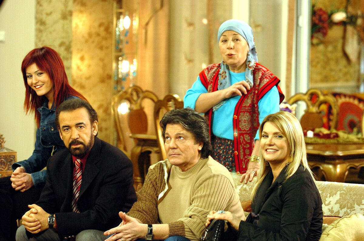 Usta oyuncu Kazım Akşar'dan acı haber! Kalbine yenik düştü... - Sayfa 15