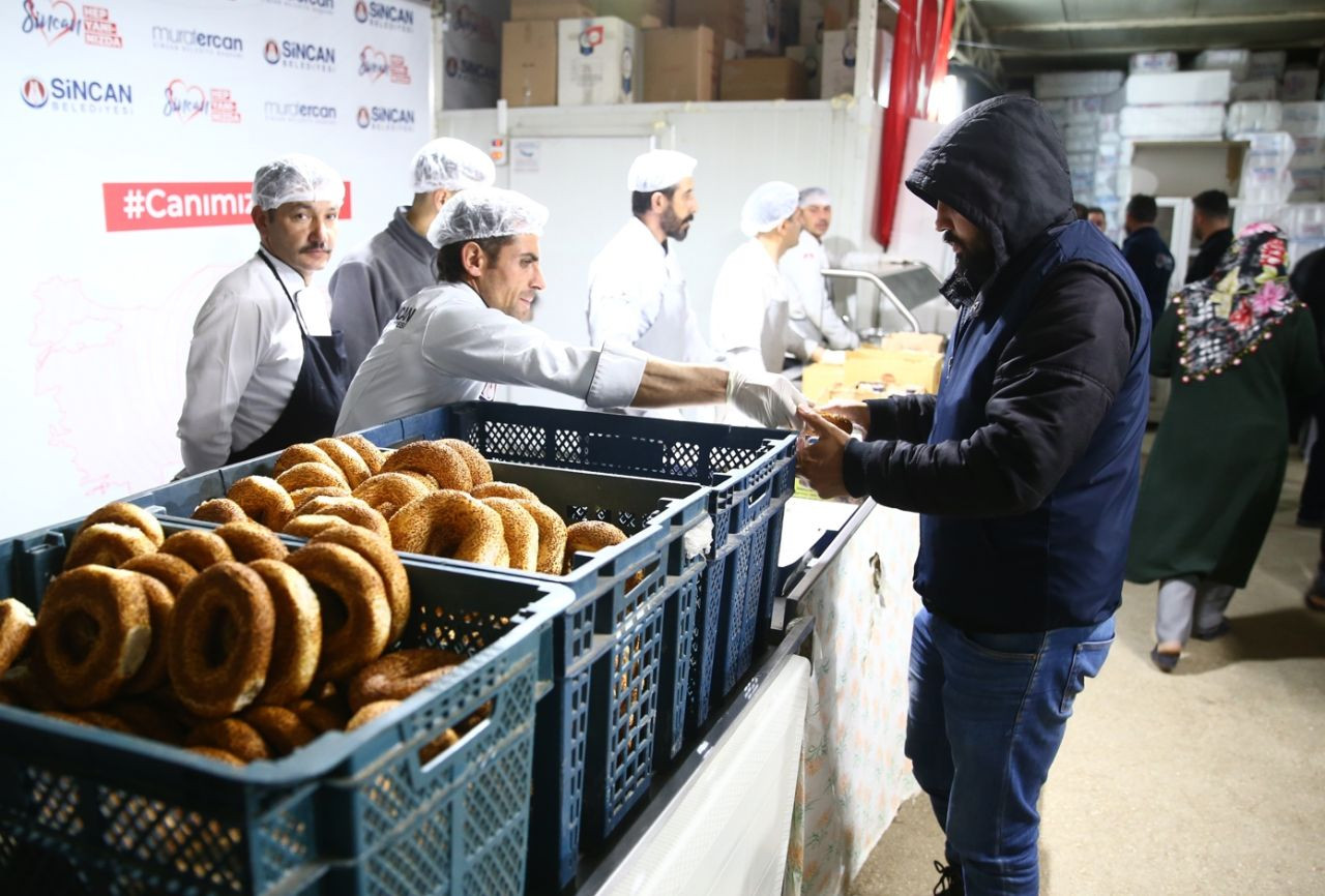 Deprem bölgesinde ilk sahur: Gemide, çadırda, konteynerde... - Sayfa 7