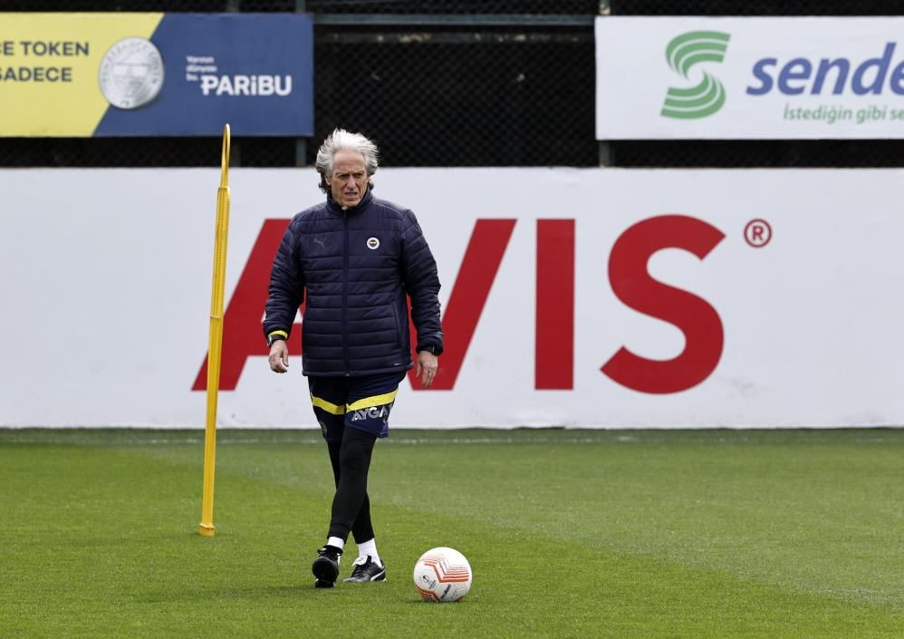Jorge Jesus'un derbi taktiği belli oldu - Sayfa 4
