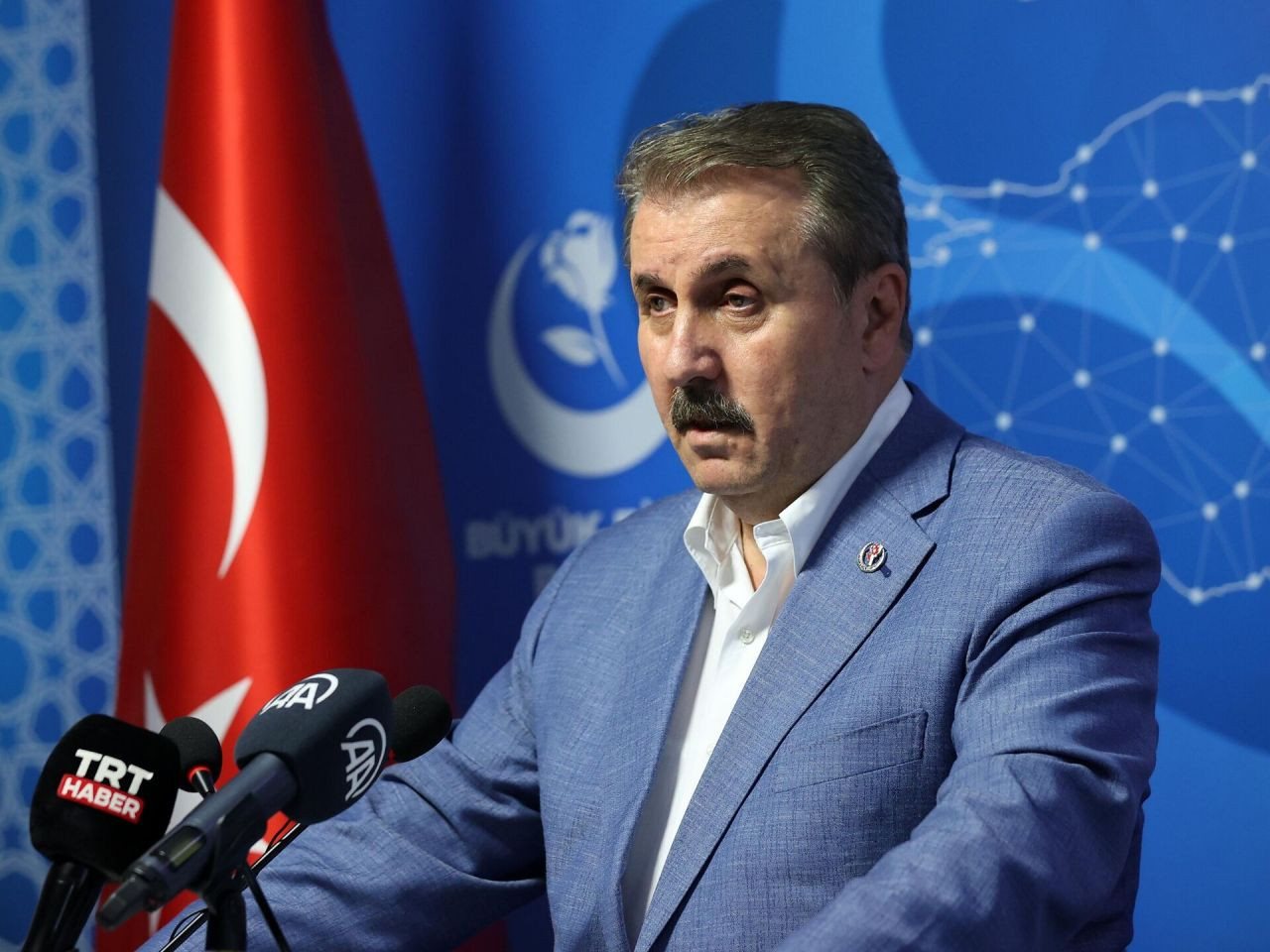 Meclis yeniden şekilleniyor! 10 parti genel başkanı Meclis'te! İşte milletvekili seçilen parti genel başkanları... - Sayfa 10