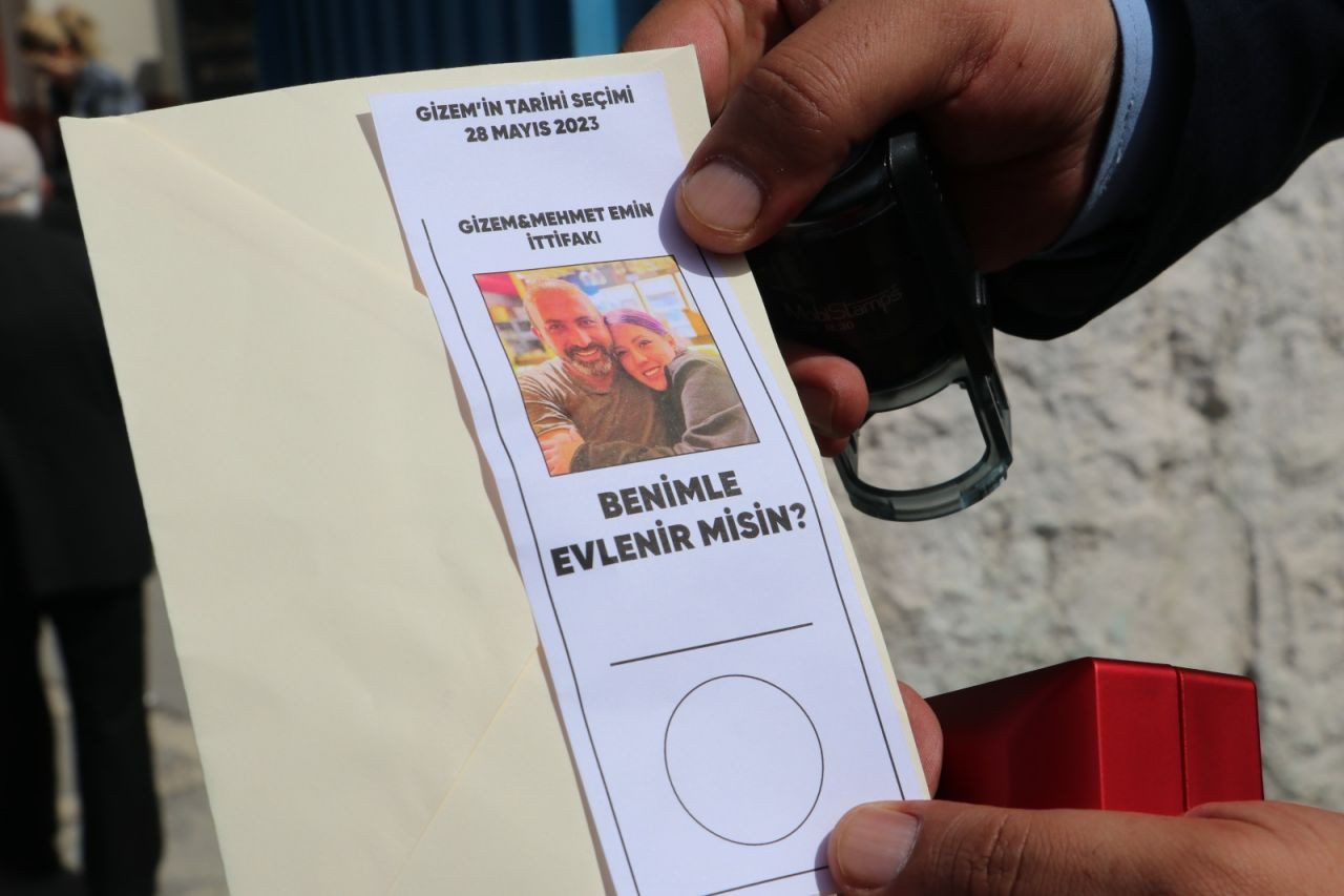 Sandık başında özel oy pusulası ile evlilik teklifi - Sayfa 6