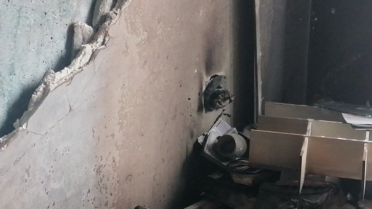 Şarjda bırakılan telefon bomba gibi patladı! Apartman yok oluyordu... - Sayfa 7