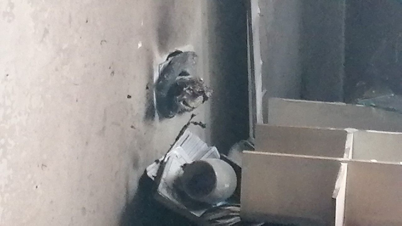 Şarjda bırakılan telefon bomba gibi patladı! Apartman yok oluyordu... - Sayfa 6