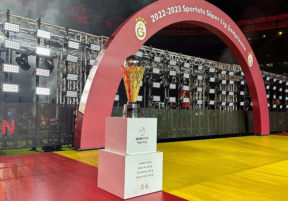 Galatasaray 23. şampiyonluğunu kutladı! - Sayfa 15