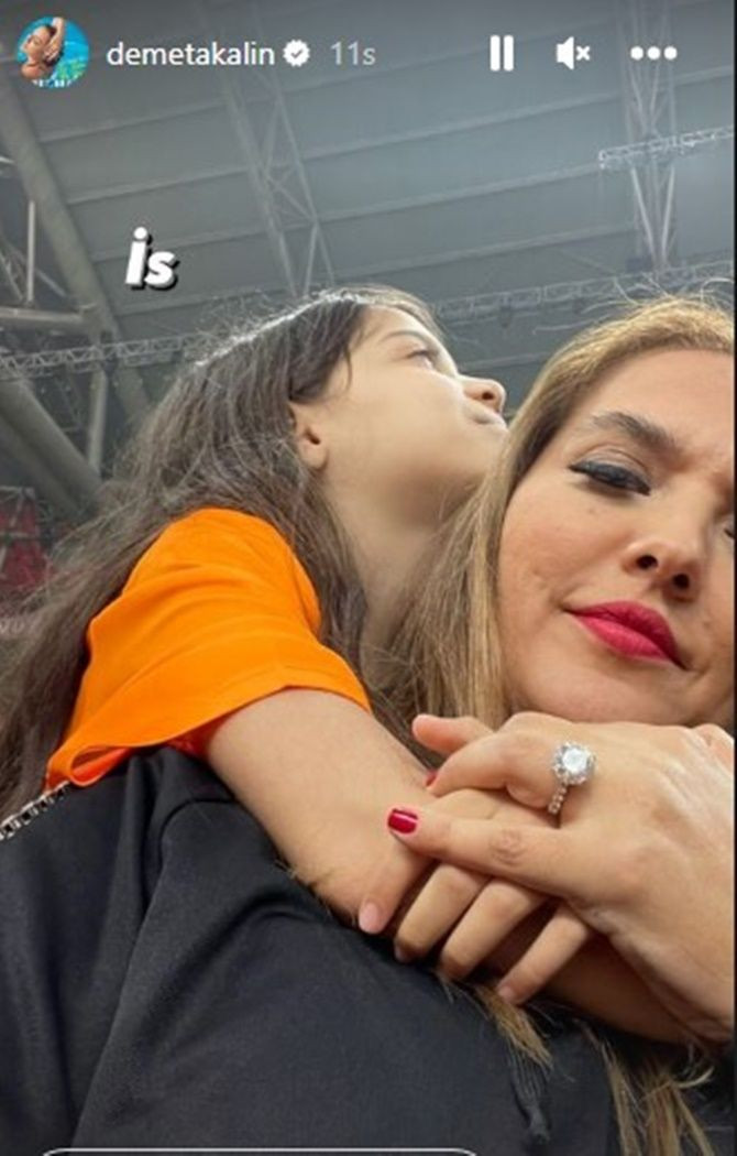 Galatasaraylı ünlülerin şampiyonluk coşkusu! Zaferi böyle kutladılar - Sayfa 7