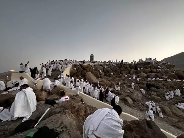 Eller semaya açıldı! İşte hacı adaylarının Arafat'tan görüntüleri... - Sayfa 11