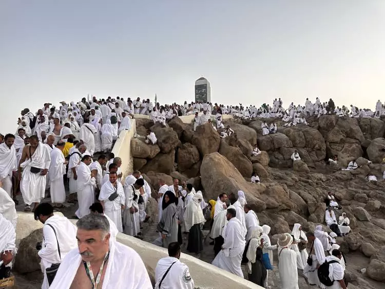 Eller semaya açıldı! İşte hacı adaylarının Arafat'tan görüntüleri... - Sayfa 12