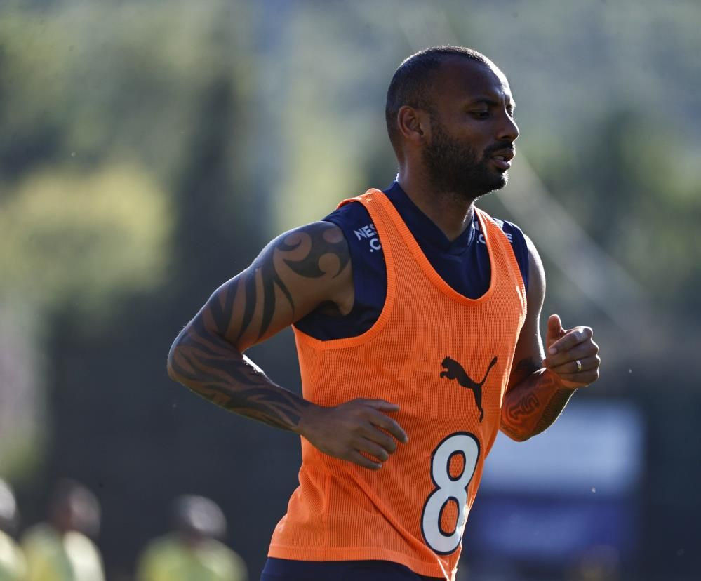 Fenerbahçe'de flaş ayrılık! Yeni takımı belli oldu... - Sayfa 12