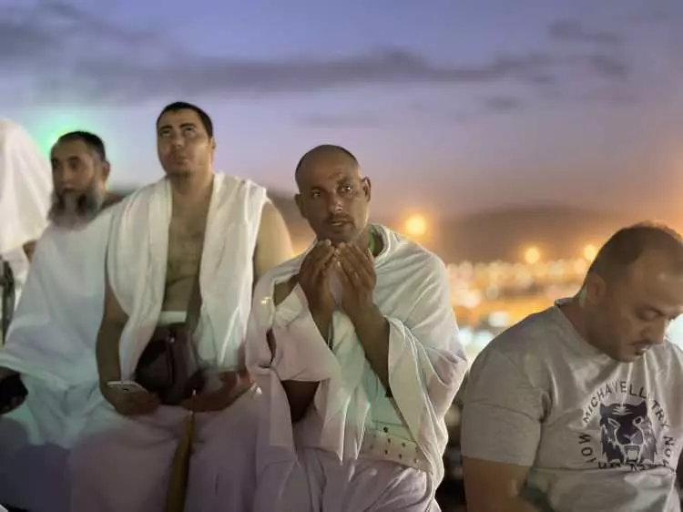 Eller semaya açıldı! İşte hacı adaylarının Arafat'tan görüntüleri... - Sayfa 9