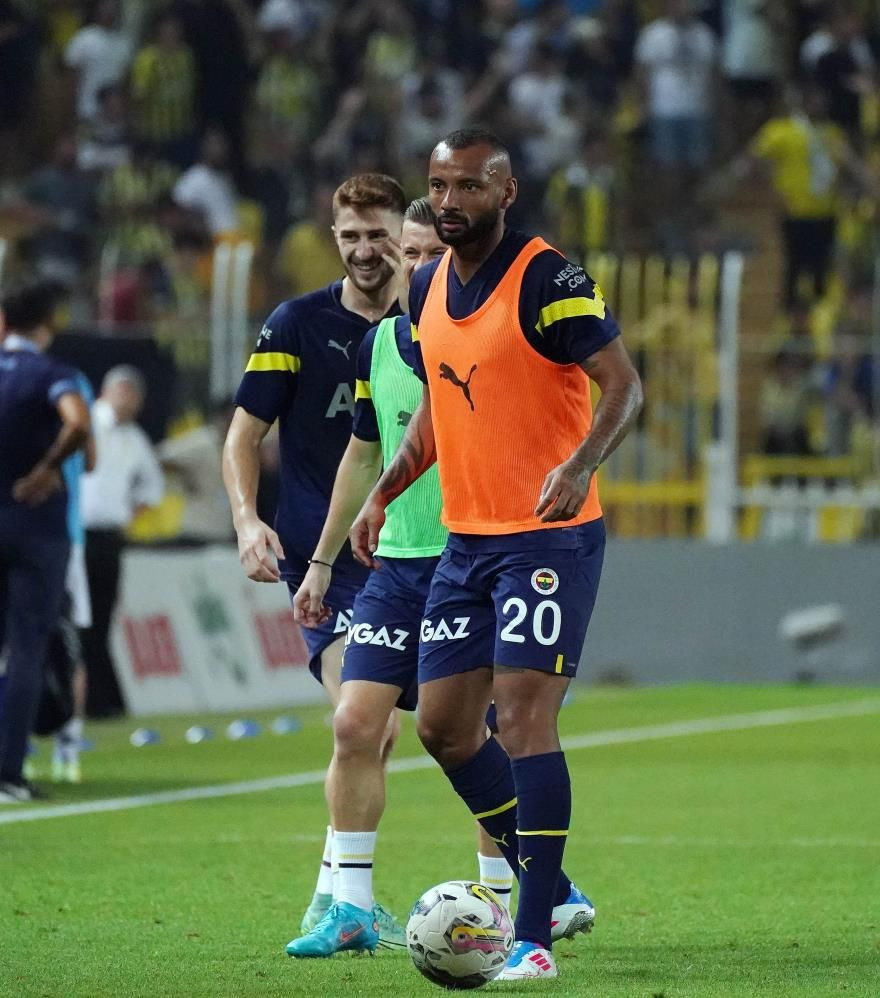 Fenerbahçe'de flaş ayrılık! Yeni takımı belli oldu... - Sayfa 18